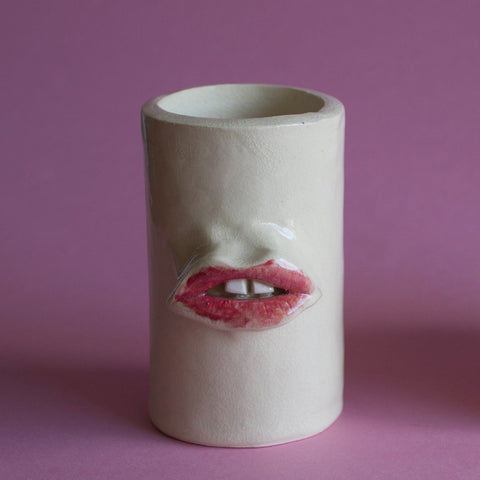 Lips vase