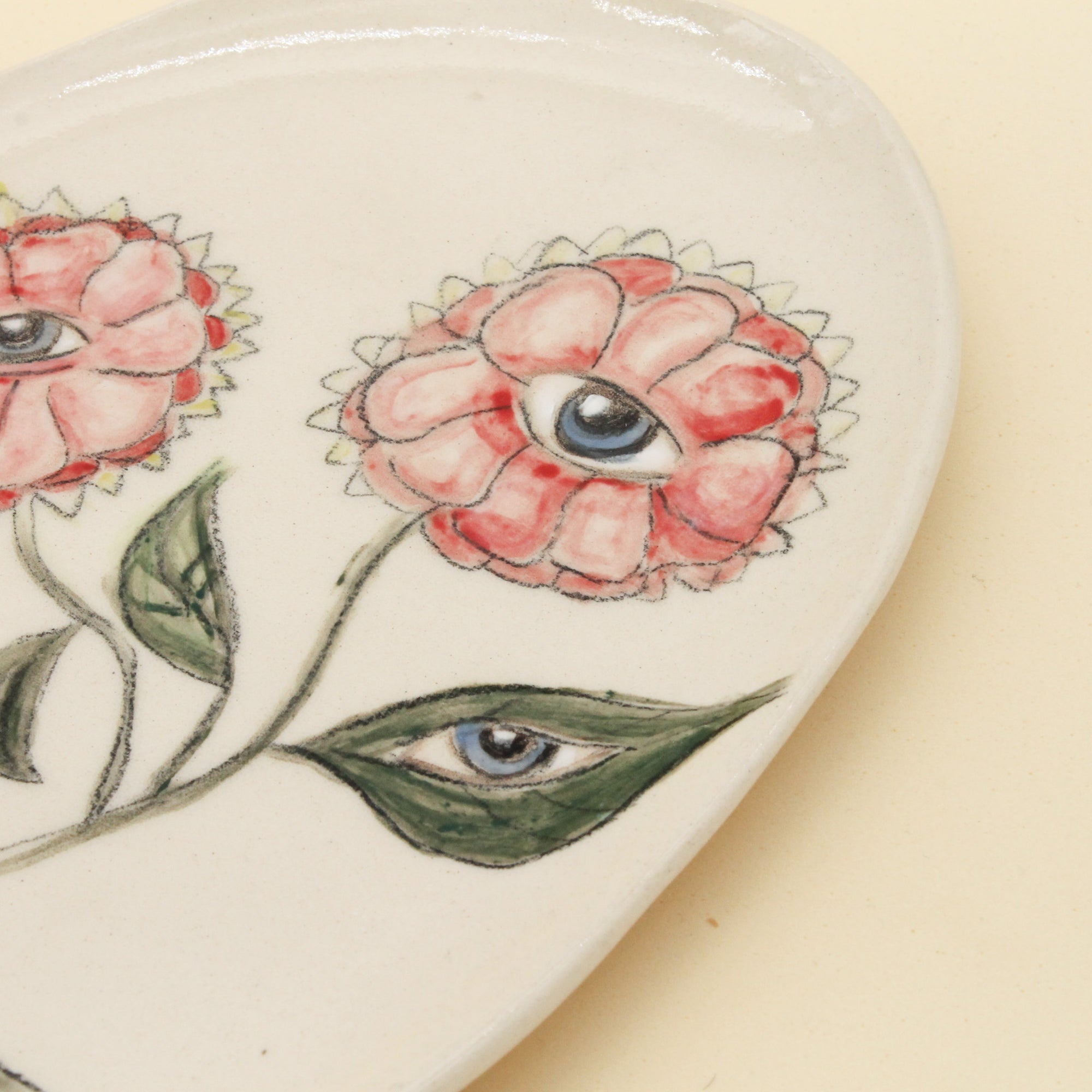 Ceramic platter Eyes in Bloom