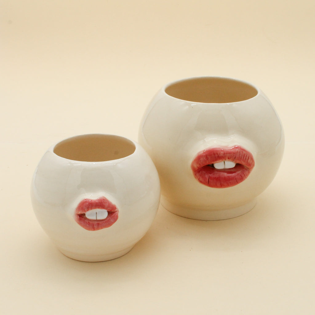 Big Ceramic Piece with Lips