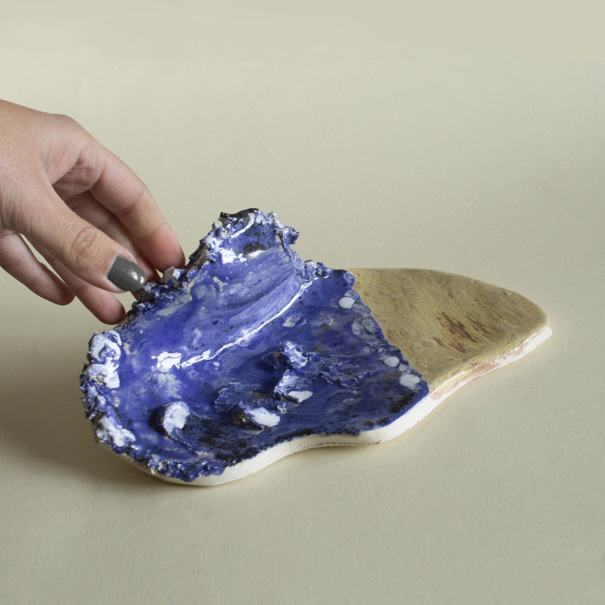 A Lanzada ceramic plate - Rodriguezcuna